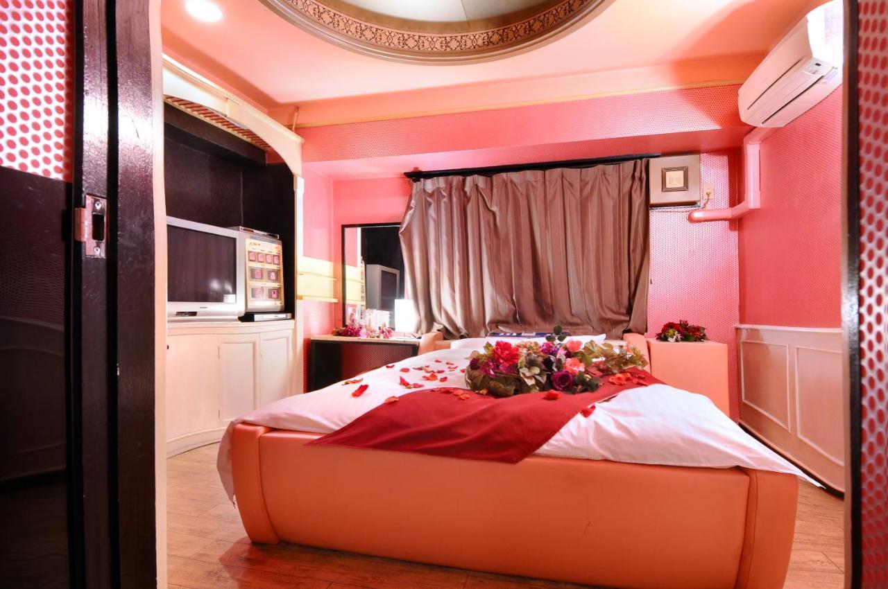 Namba Alpha (Adults Only) Hotel Осака Екстериор снимка